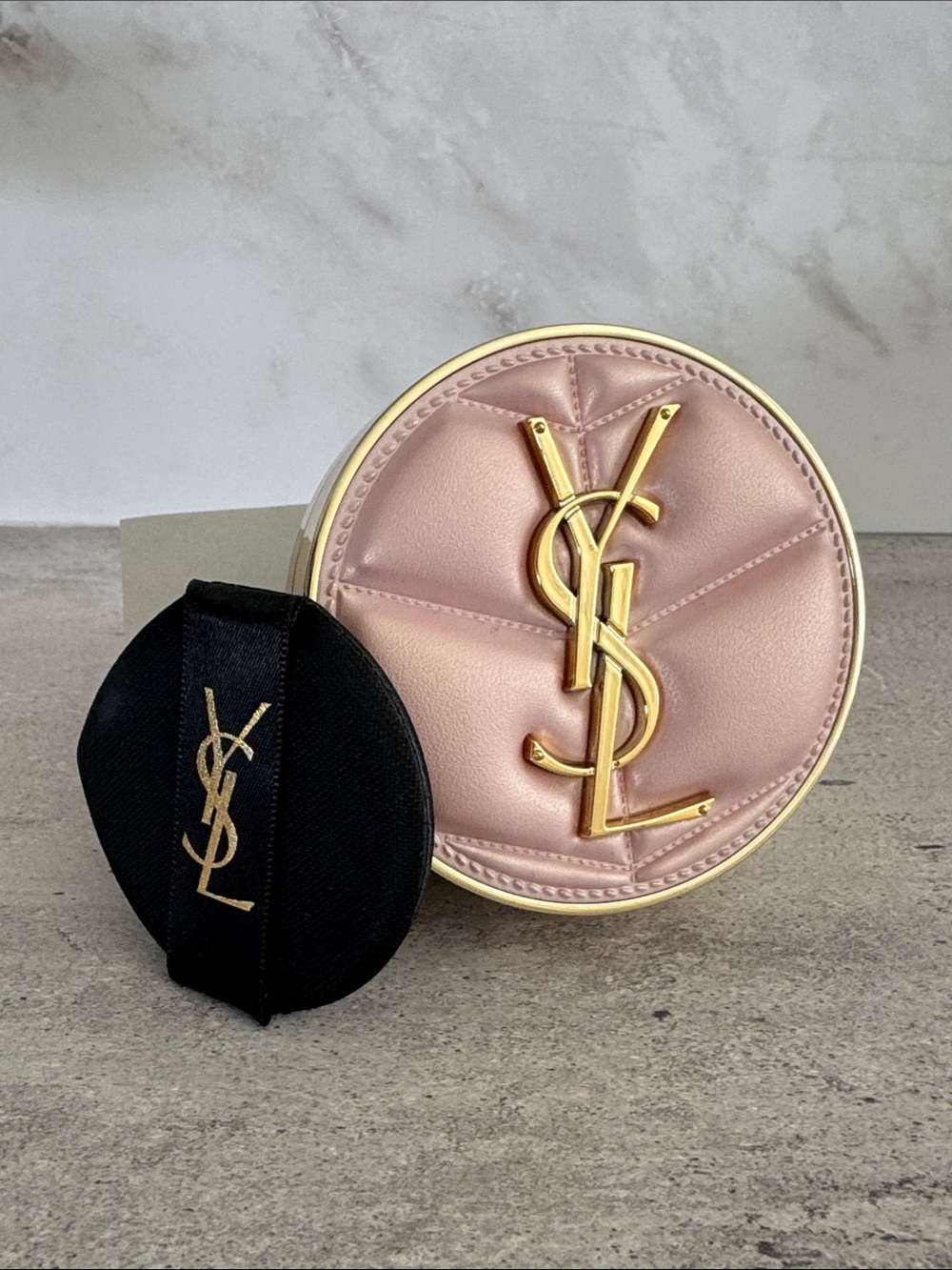 Yves Saint Laurent Skin Affair Soft Glow Cushion Foundation Color LN10